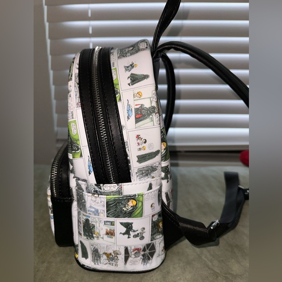 Star Wars Darth Vader Loungefly Backpack - Picture 3 of 8